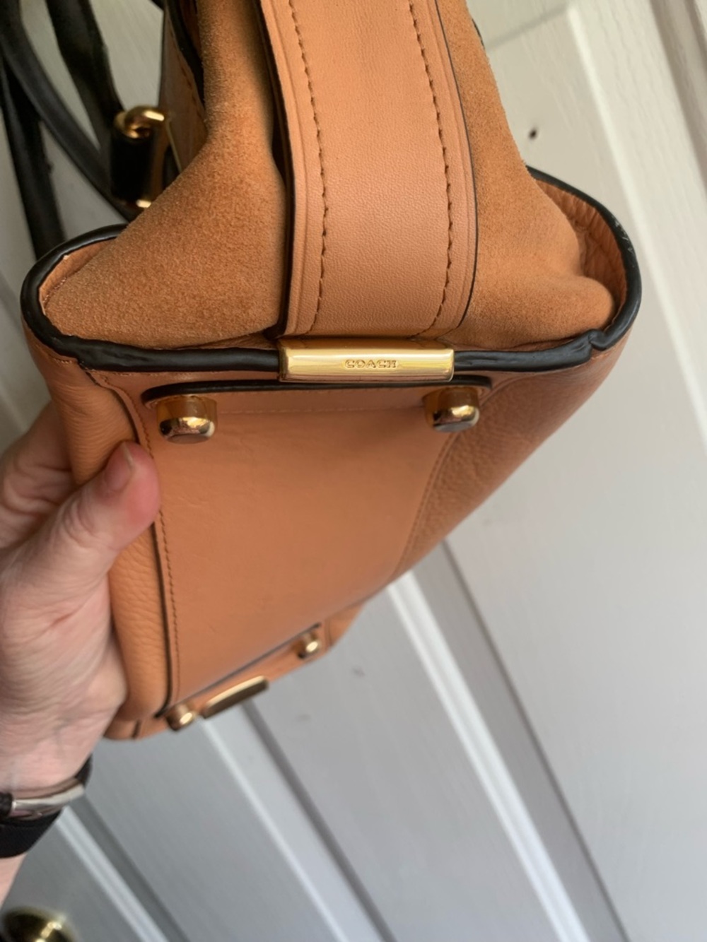 Tan and Black Women's Swagger Handbag with Gold Hardware - Picture 8 of 9